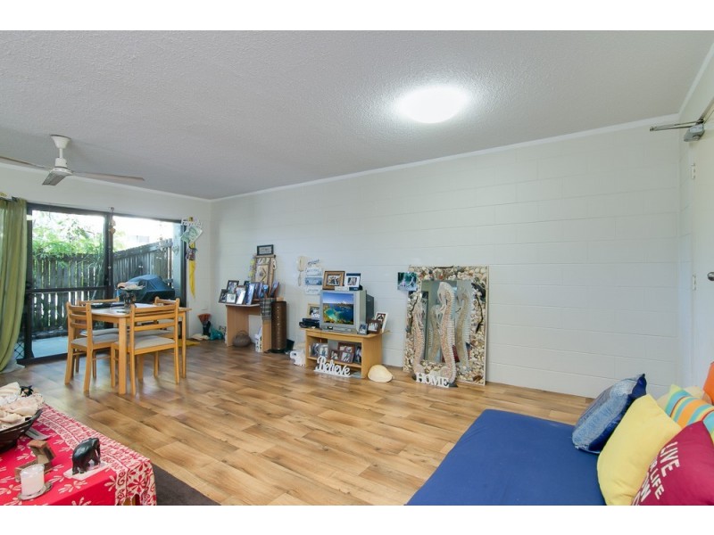 2/22 Rutherford Street, Yorkeys Knob QLD 4878