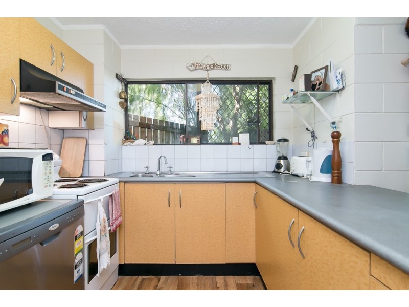 2/22 Rutherford Street, Yorkeys Knob QLD 4878