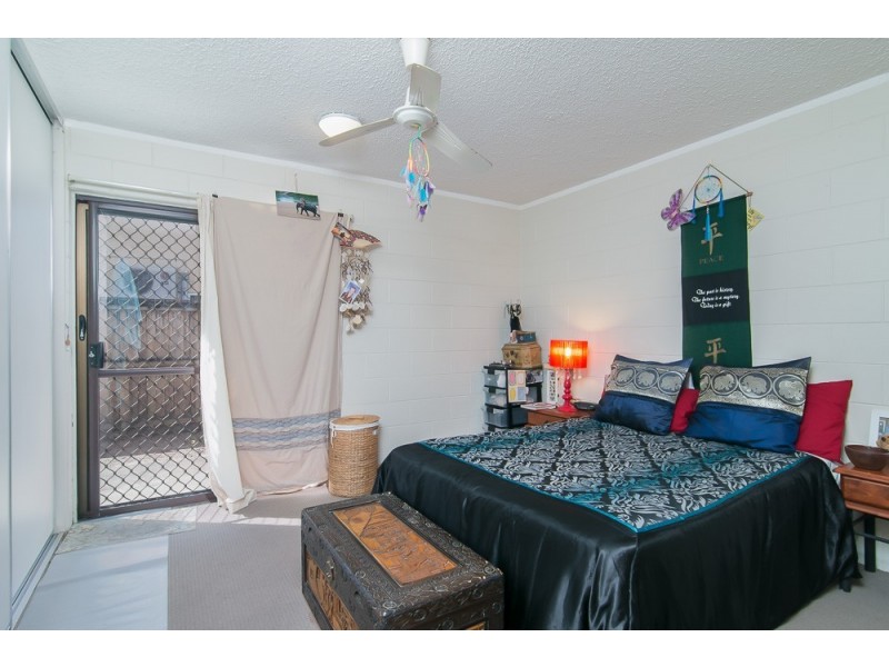 2/22 Rutherford Street, Yorkeys Knob QLD 4878