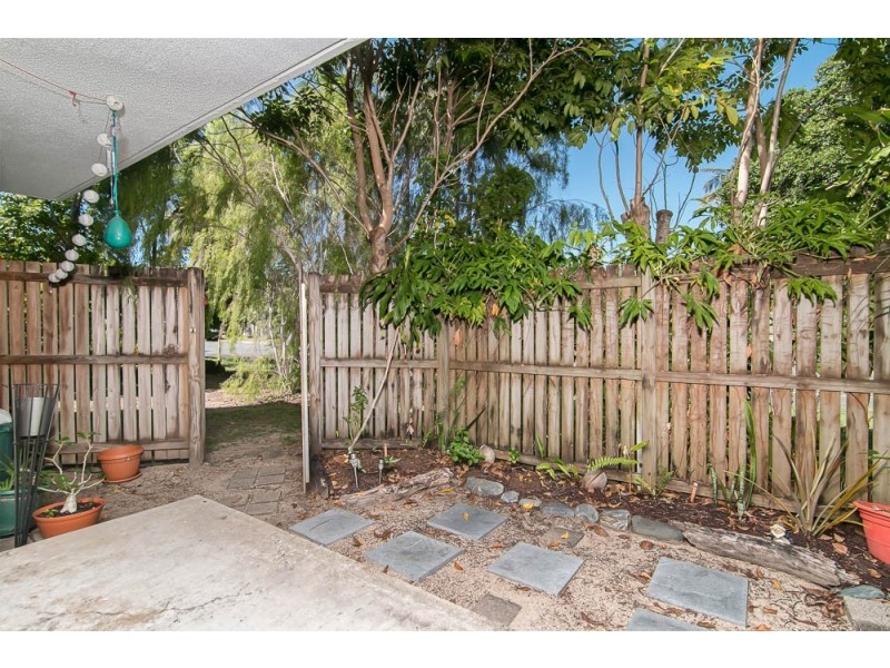 2/22 Rutherford Street, Yorkeys Knob QLD 4878