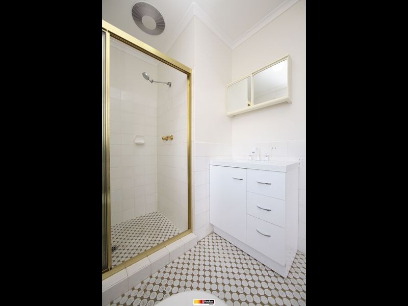 17 Maygar Street, Hughes ACT 2605