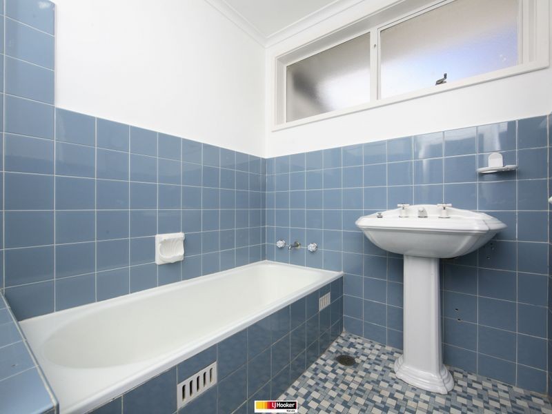 17 Maygar Street, Hughes ACT 2605