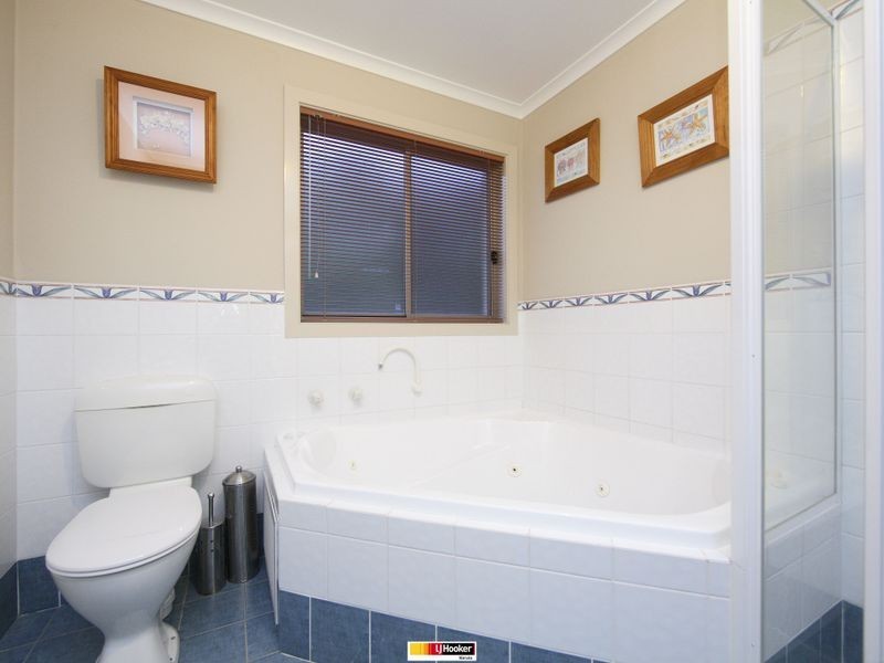 43 Redwood Avenue, Jerrabomberra NSW 2619