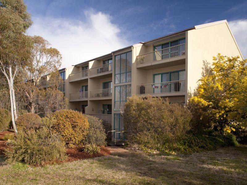 33/53 McMilllan Crescent, Griffith ACT 2603