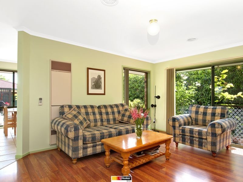 24 Dacomb Court, Dunlop ACT 2615
