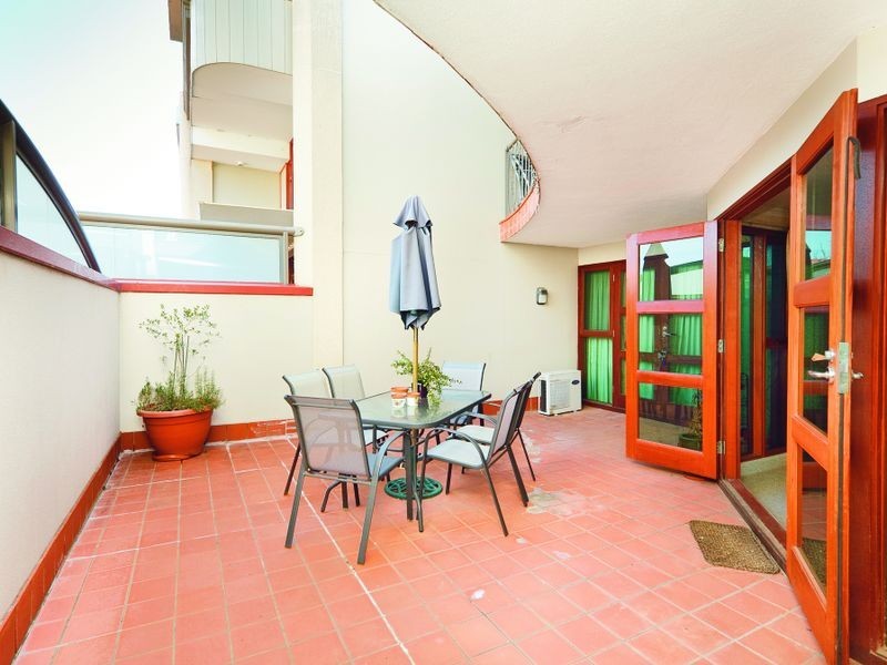 45/18 Captain Cook Crescent, Griffith ACT 2603