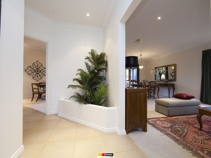 1 Le Hunte Street, Deakin ACT 2600