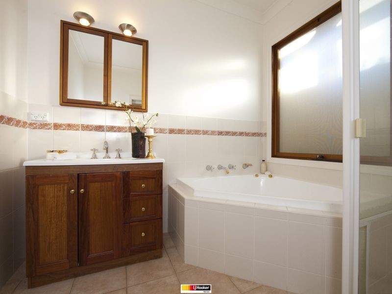 1 Le Hunte Street, Deakin ACT 2600