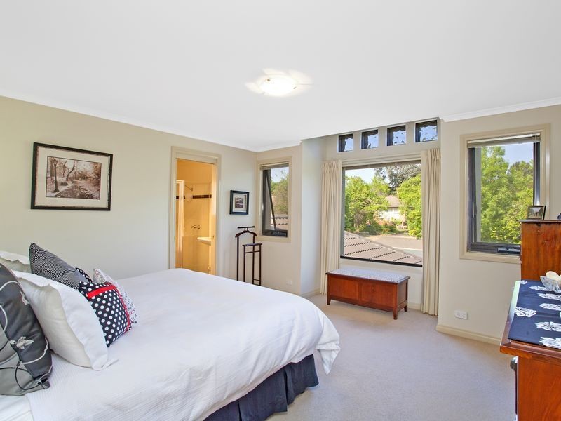 9 Walker Crescent, Griffith ACT 2603