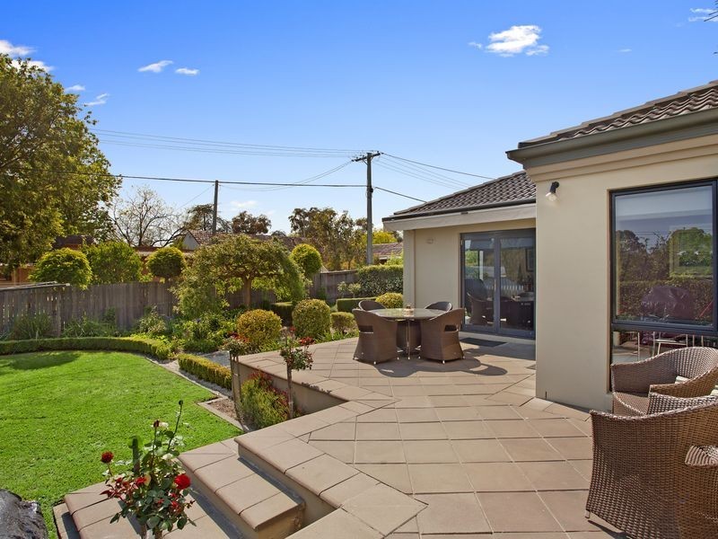 9 Walker Crescent, Griffith ACT 2603