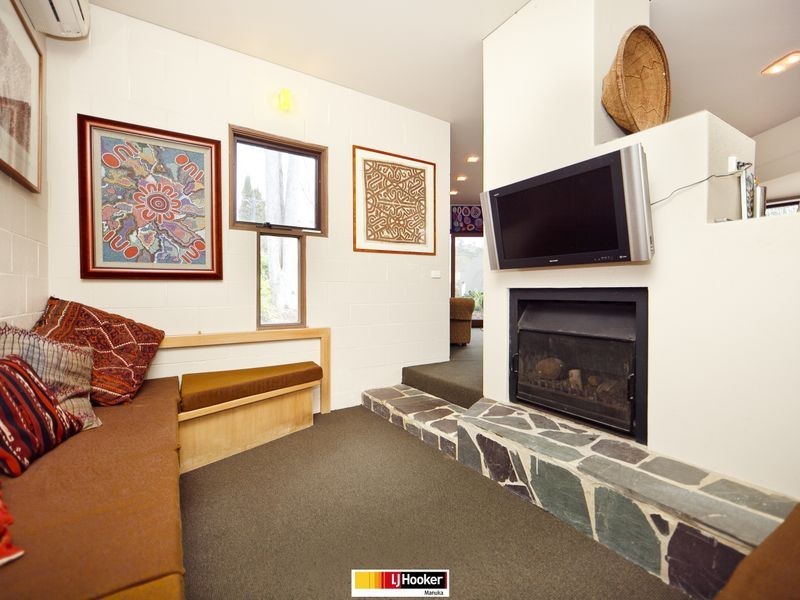 6 Supply Place, Red Hill ACT 2603