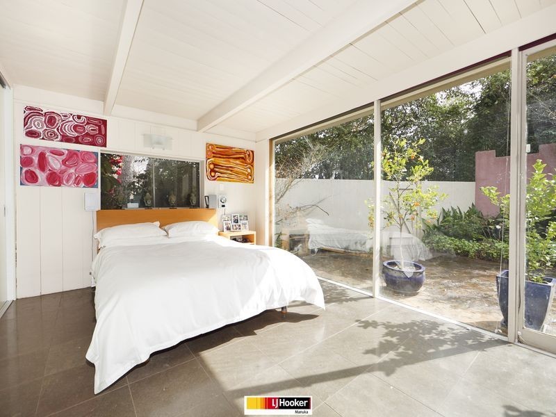 6 Supply Place, Red Hill ACT 2603