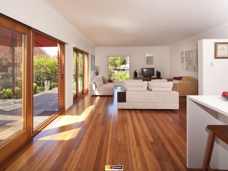 19 McKinlay Street, Narrabundah ACT 2604