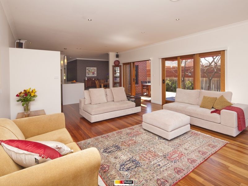 19 McKinlay Street, Narrabundah ACT 2604