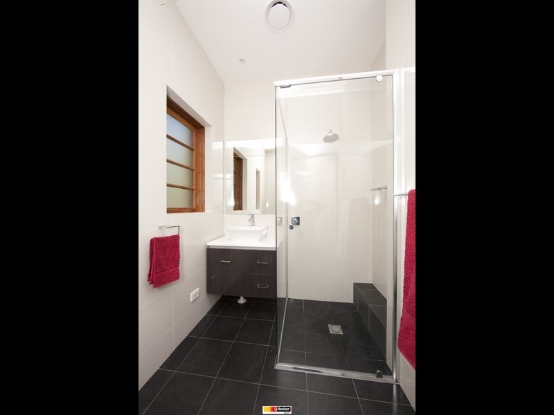 19 McKinlay Street, Narrabundah ACT 2604