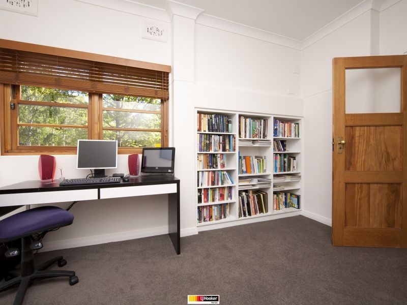 19 McKinlay Street, Narrabundah ACT 2604