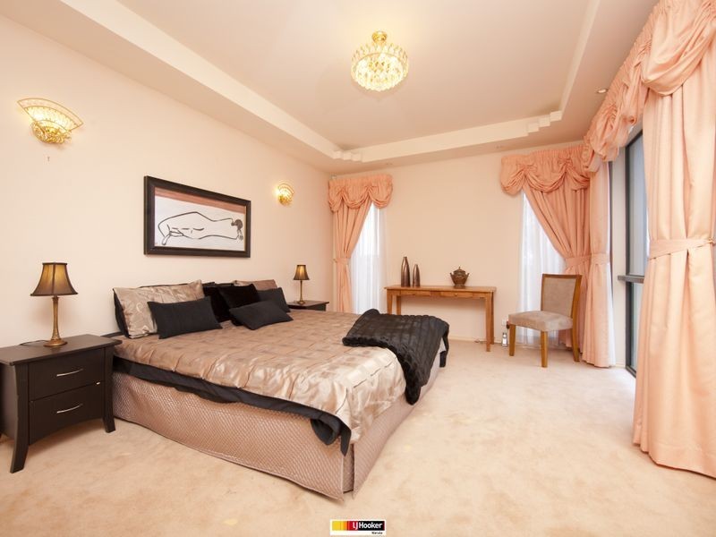2 Tully Place, Jerrabomberra NSW 2619