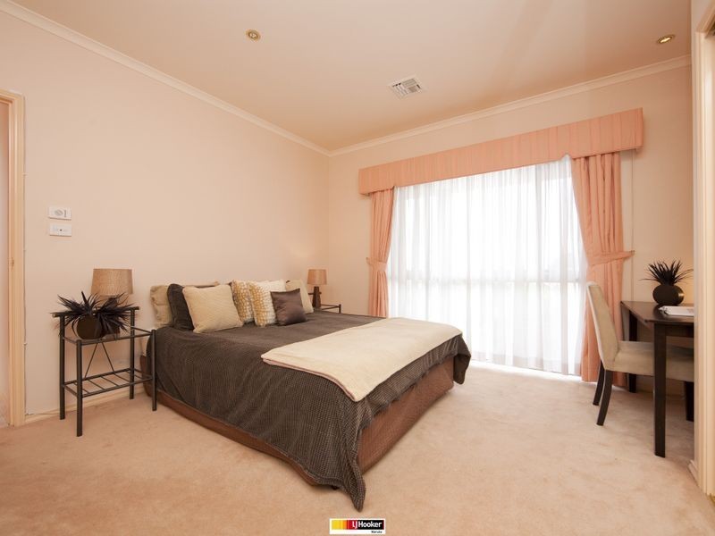 2 Tully Place, Jerrabomberra NSW 2619
