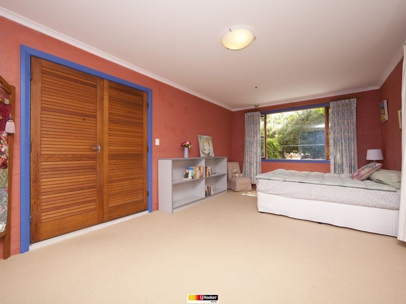 44 Hawkesbury Crescent, Farrer ACT 2607