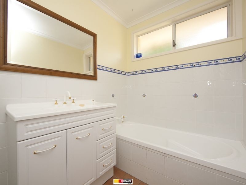 44 Hawkesbury Crescent, Farrer ACT 2607
