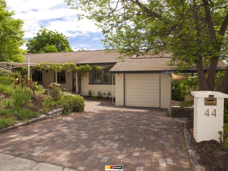 44 Hawkesbury Crescent, Farrer ACT 2607
