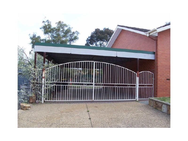 24 Ayers Place, Curtin ACT 2605