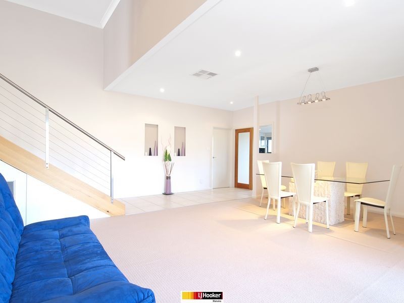 6 Birubi Place, Jerrabomberra NSW 2619