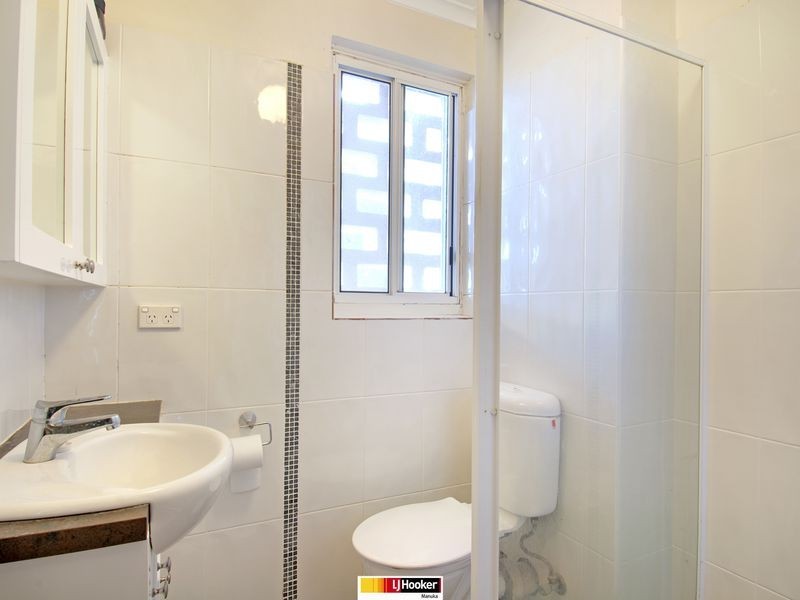8/6 Nuyts Street, Red Hill ACT 2603