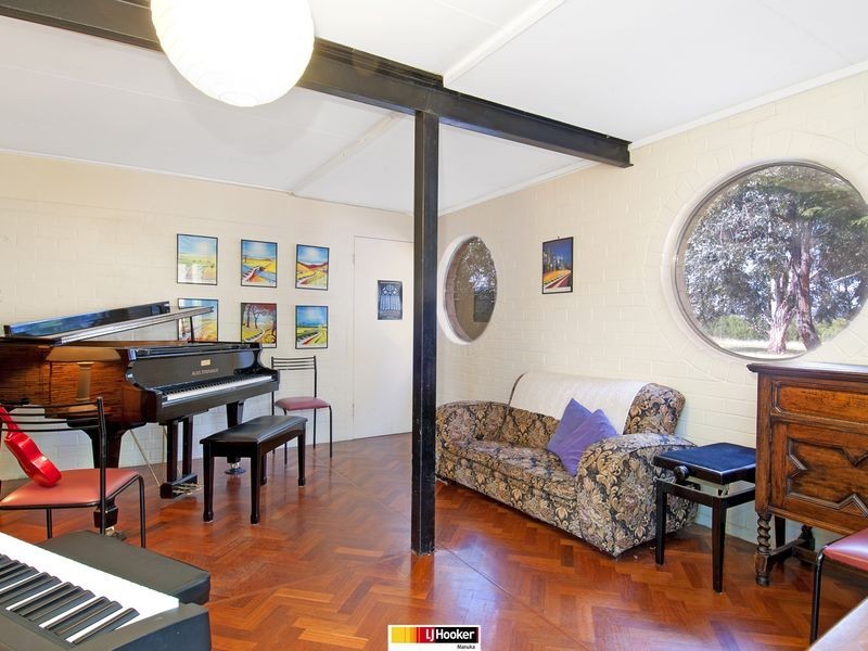 33 Webster Street, Hughes ACT 2605