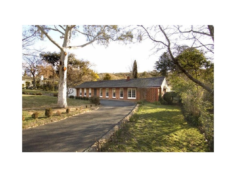 4 Charlotte Street, Red Hill ACT 2603