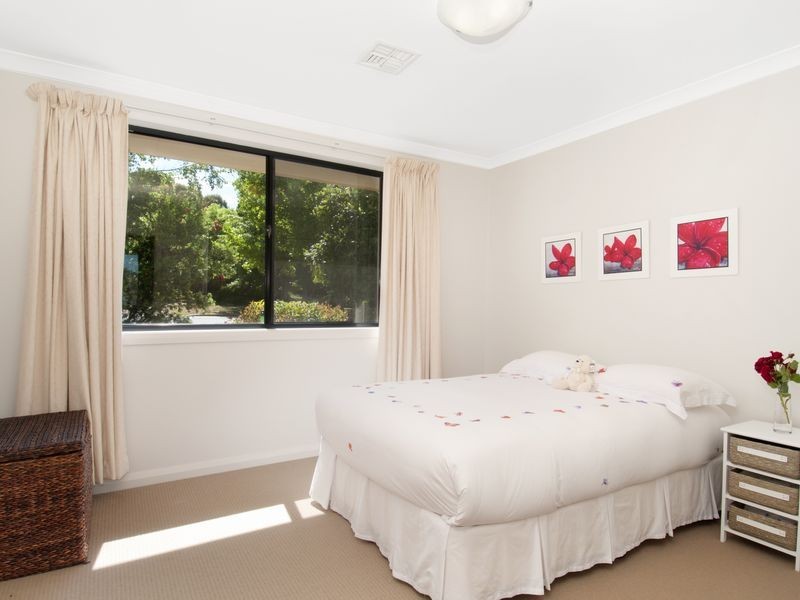7 Macrobertson Street, Mawson ACT 2607