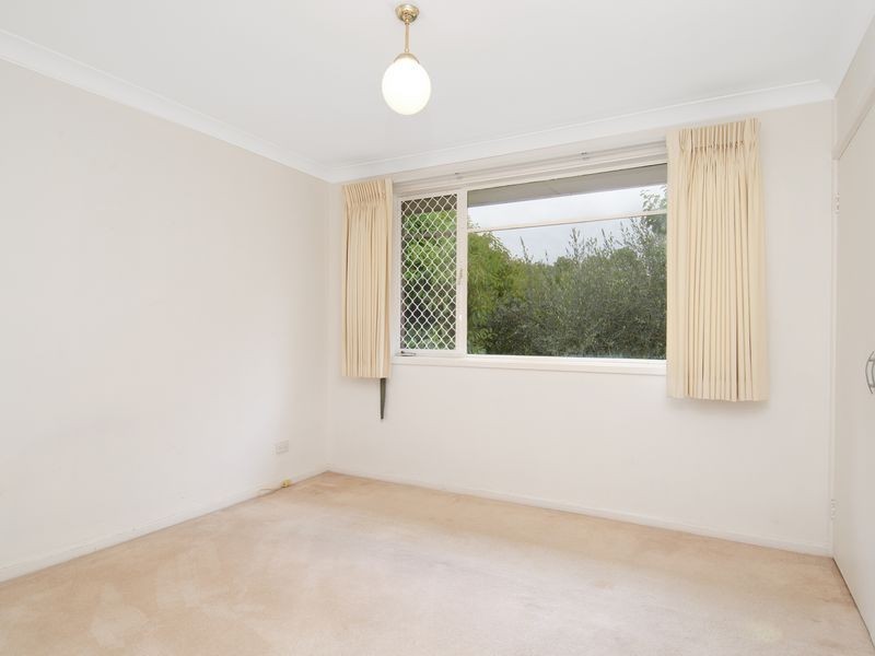 86 Eggleston Crescent, Chifley ACT 2606