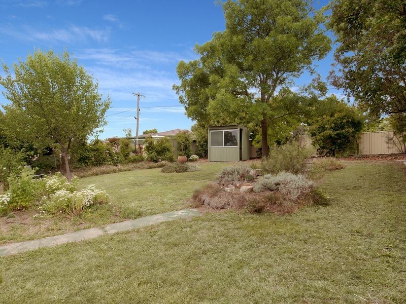 86 Eggleston Crescent, Chifley ACT 2606