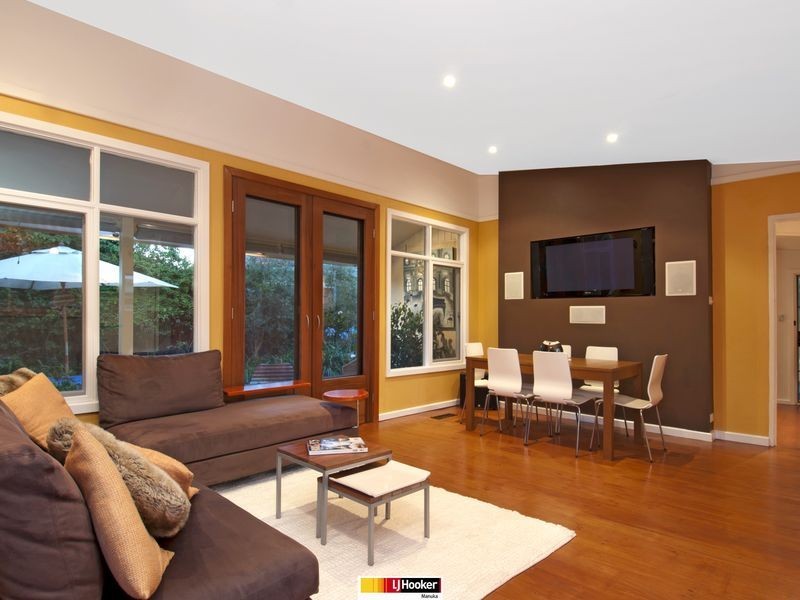 40 Walker Crescent, Narrabundah ACT 2604