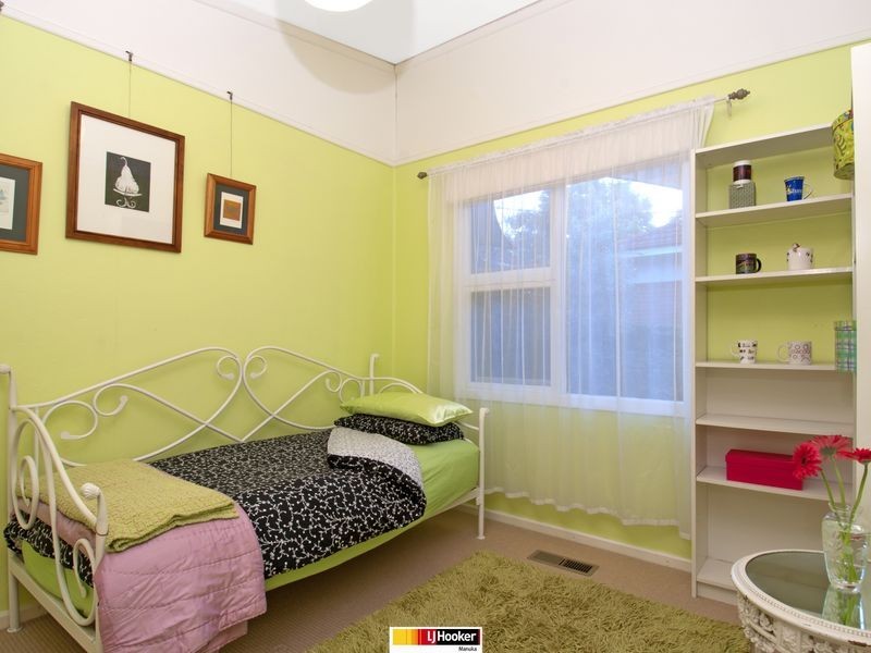 40 Walker Crescent, Narrabundah ACT 2604
