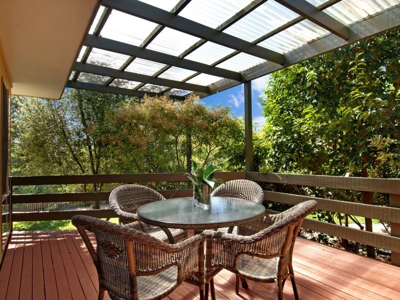 10 Werribee Crescent, Farrer ACT 2607