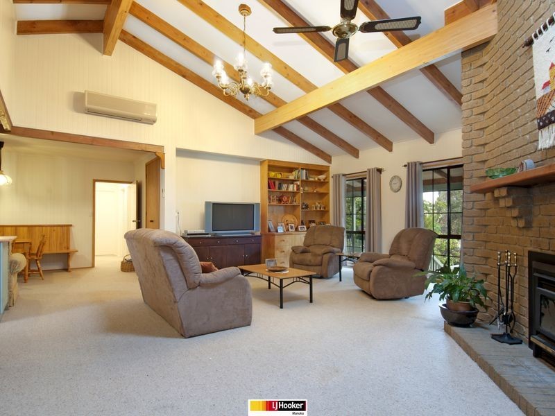 2 Phillipson Crescent, Calwell ACT 2905