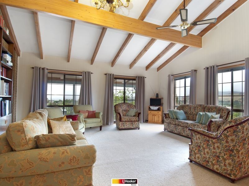 2 Phillipson Crescent, Calwell ACT 2905