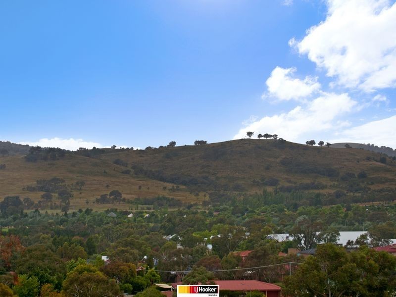 2 Phillipson Crescent, Calwell ACT 2905