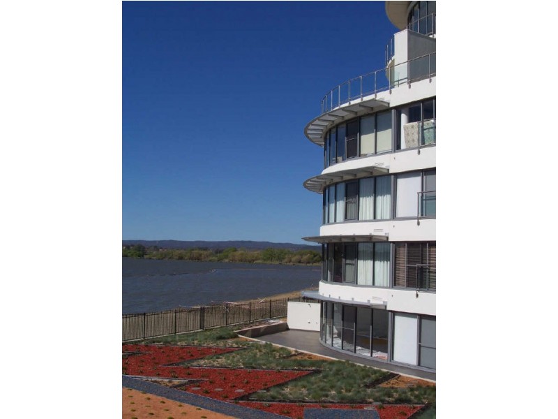 80/13 Eastlake Pde, The Waterfront, Kingston ACT 2604