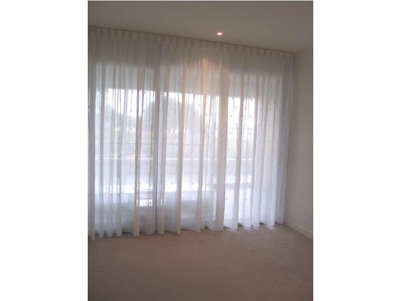 80/13 Eastlake Pde, The Waterfront, Kingston ACT 2604