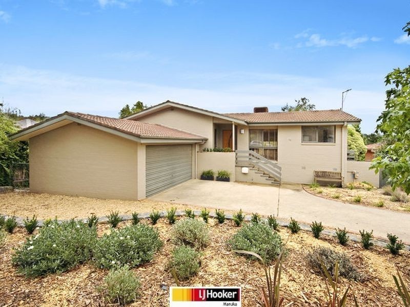 30 Hawkesbury Crescent, Farrer ACT 2607