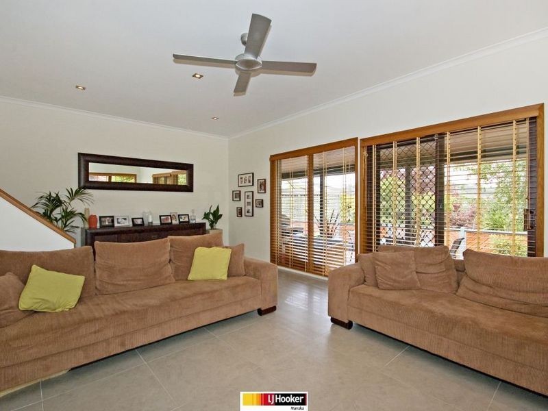 30 Hawkesbury Crescent, Farrer ACT 2607