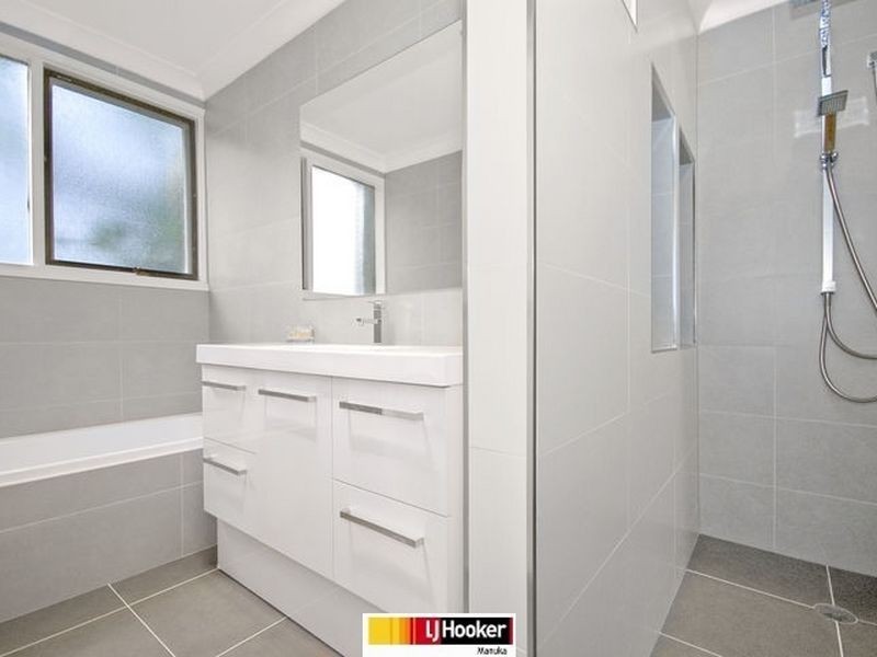 30 Hawkesbury Crescent, Farrer ACT 2607