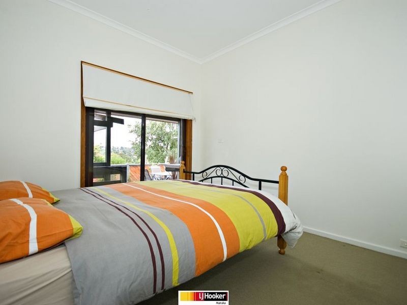 30 Hawkesbury Crescent, Farrer ACT 2607