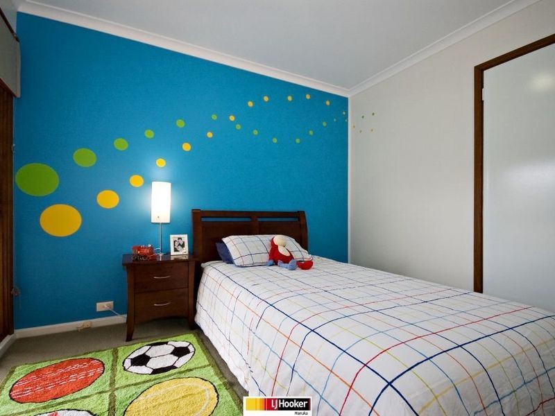 30 Hawkesbury Crescent, Farrer ACT 2607