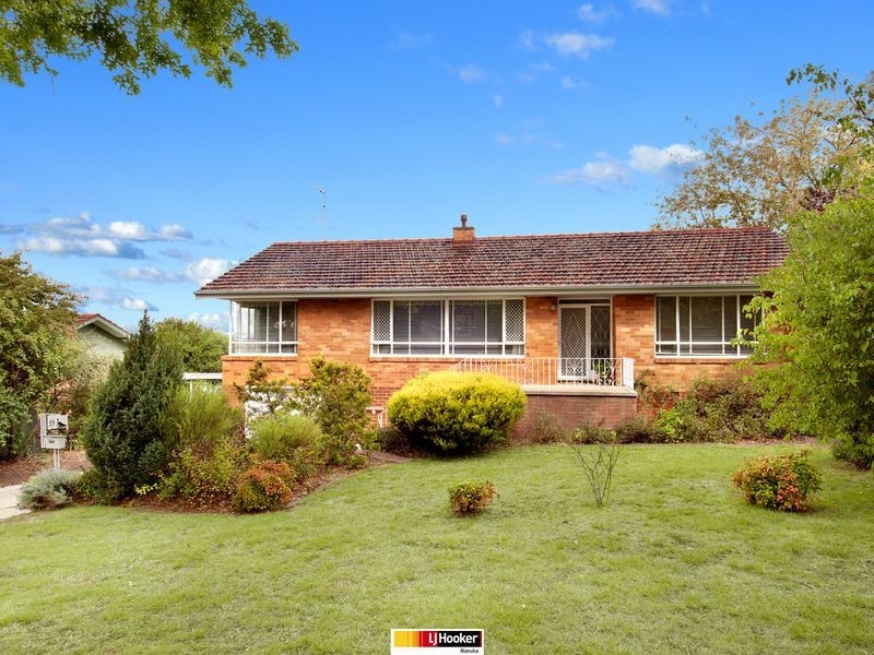 39 Carnegie Crescent, Narrabundah ACT 2604