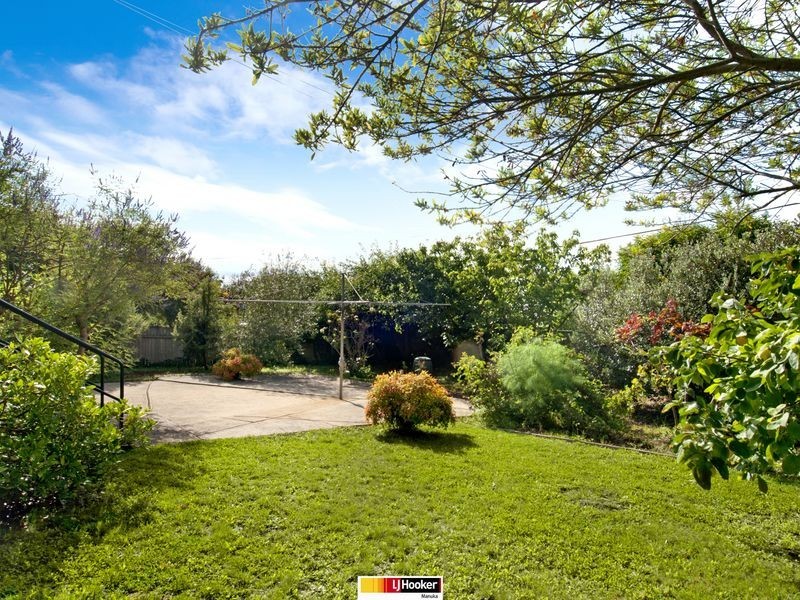 39 Carnegie Crescent, Narrabundah ACT 2604