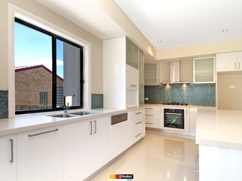 26 Gormanston Crescent, Deakin ACT 2600