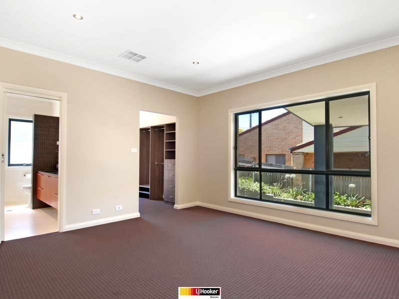 26 Gormanston Crescent, Deakin ACT 2600